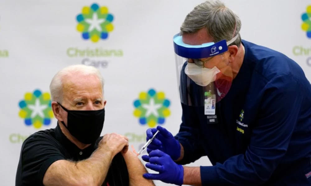 Τζο Μπάιντεν: Έκανε την δεύτερη δόση του εμβολίου κατά του κορονοϊού